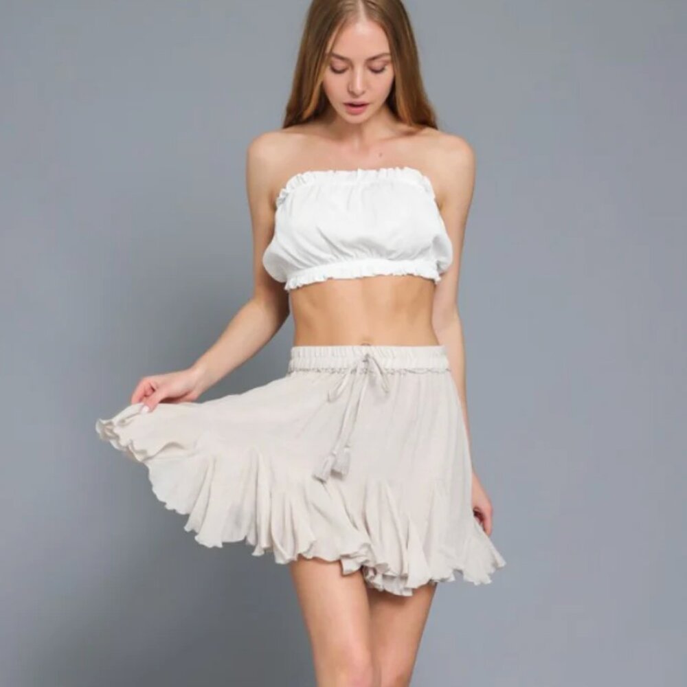 Aakaa White Flowy Boho Skirt - Size small